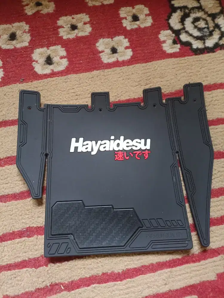 MUDFLAP VARIO 125 OLD KZR MERK HAYAIDESU