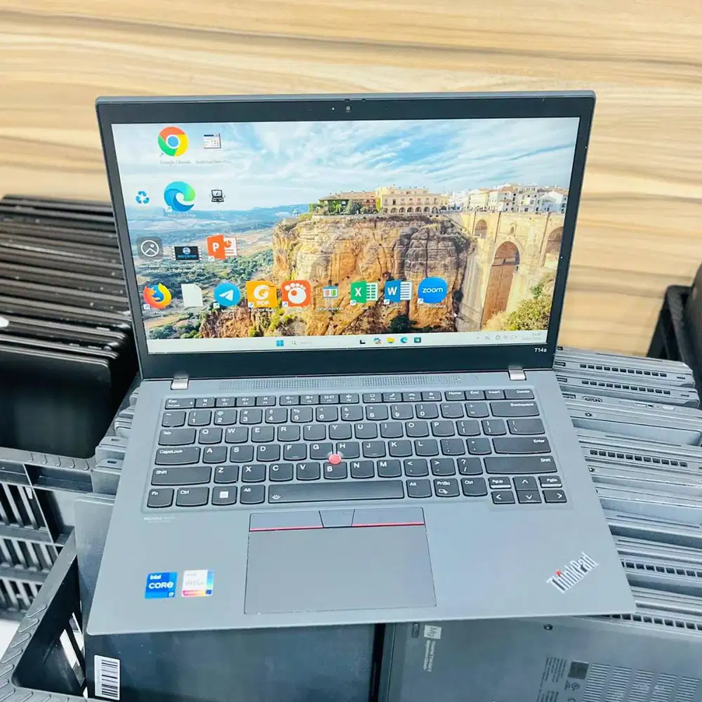 Laptop Lenovo Thinkpad T14s Core i7 Gen11 Ram 16GB N-DC