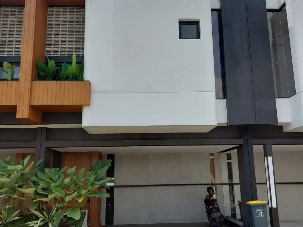 Dijual Rumah Full Furnshed - Favoury House BSD Tangerang Selatan