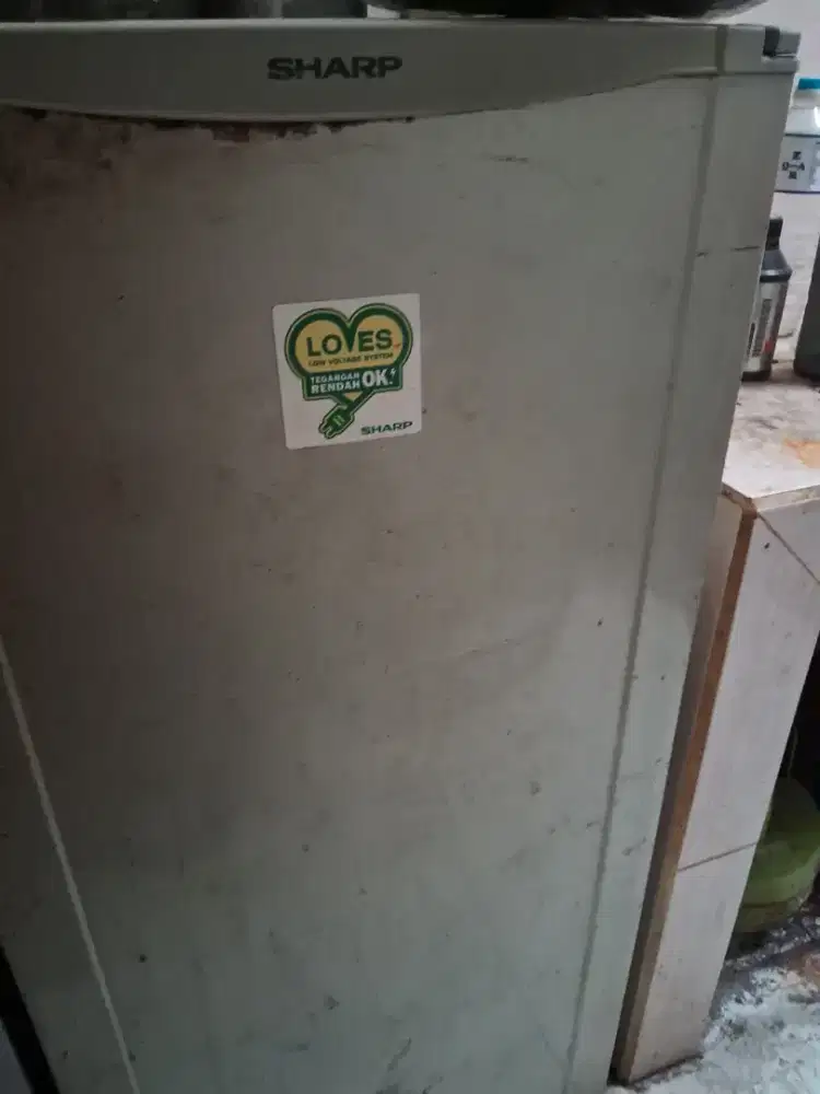 Kulkas sharp 1 pintu