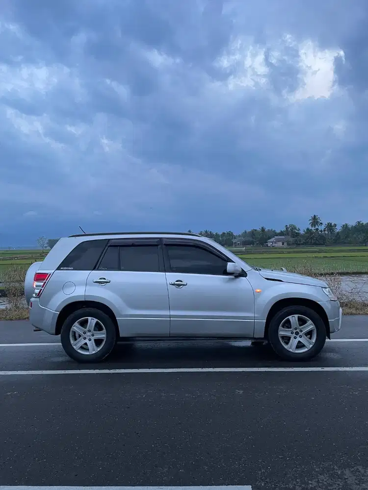 GRAND VITARA 2.0 Tahun 2006