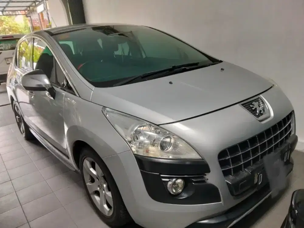Peugeot 3008 tahun 2010 mulus