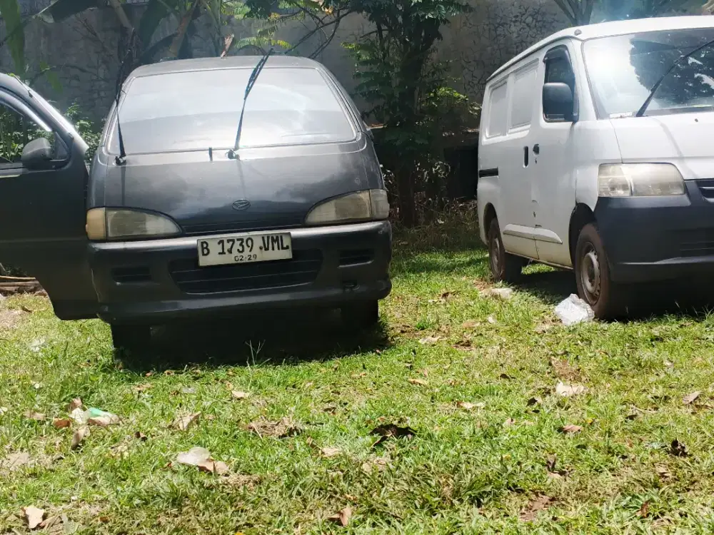 Espass Tahun 2000 , Kampus Universitas Indonesia, Plat B Tangerang,