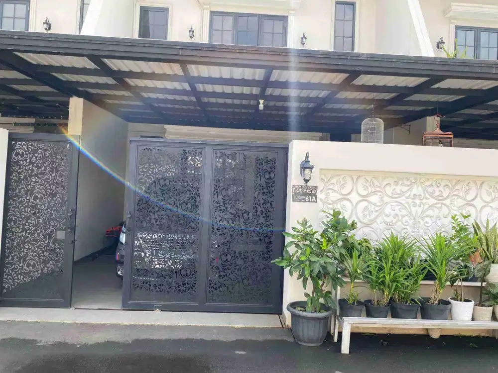 Dijual rumah  2 lantai 4 kamar tidur dekat kampus UI, dekat pintu toll kukusan beji depok Jawa Barat