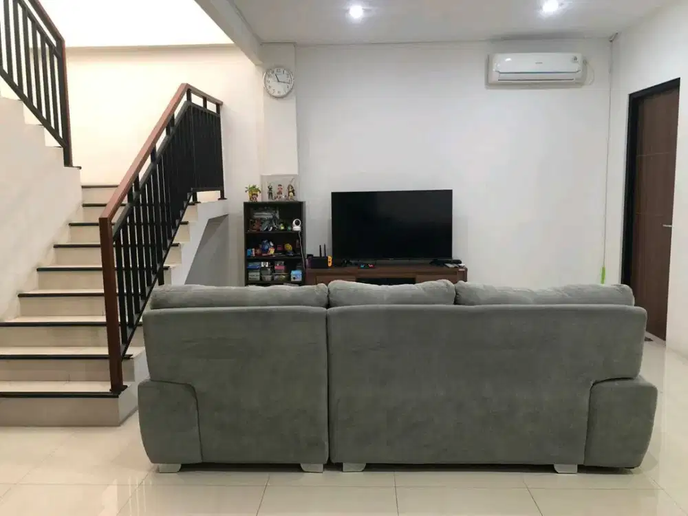 Dijual Rumah Kutisari Indah Selatan Surabaya AUD.A064