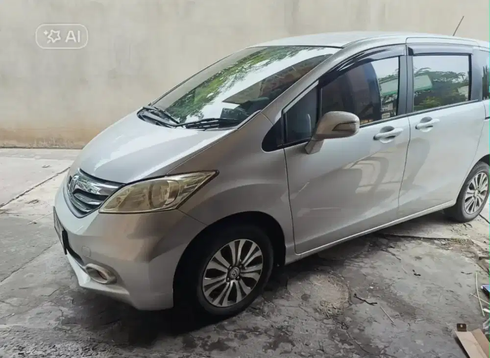 Honda Freed 1.5 E PSD Double Blower Bensin Matic 2013