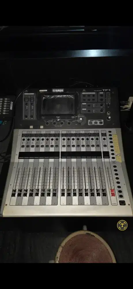 Yamaha mixer digital TF1 audio