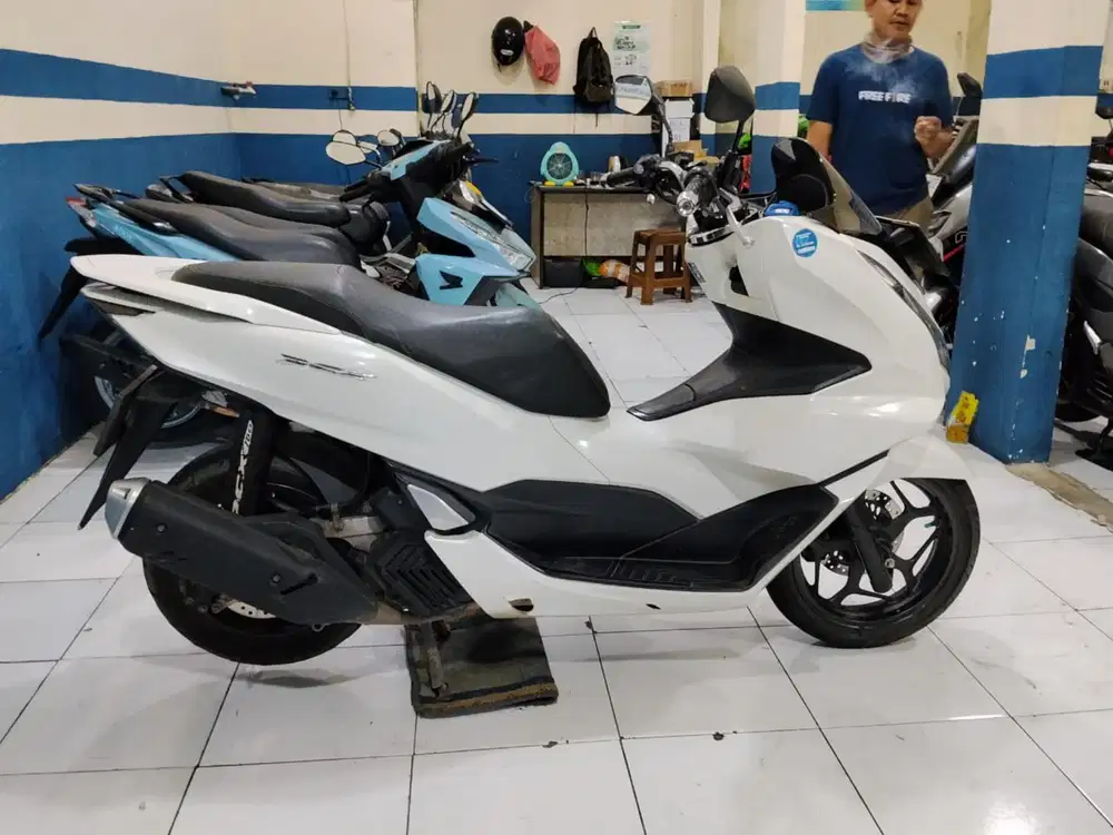 Honda pcx 160cc 2022 siap pakai pajak hidup