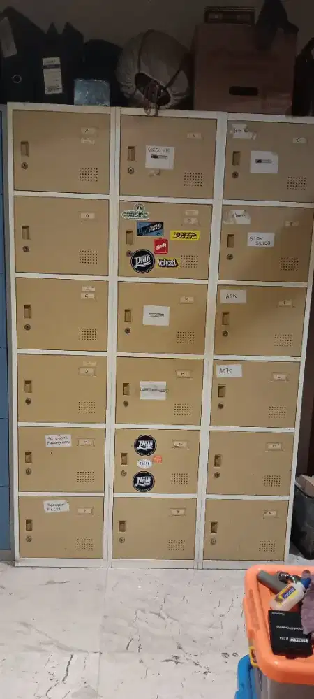 Loker Besi 18 pintu dan 6 pintu