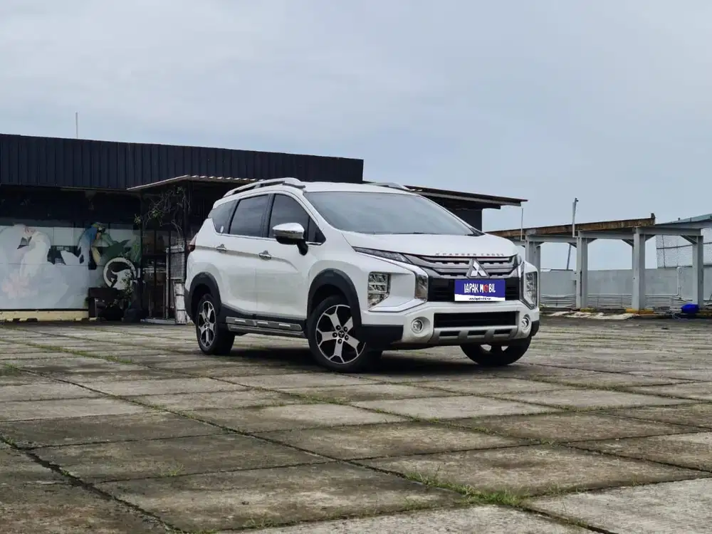 Mitsubishi Xpander 1.5 Cross Premium Package AT 2021 Putih KM 46RB
