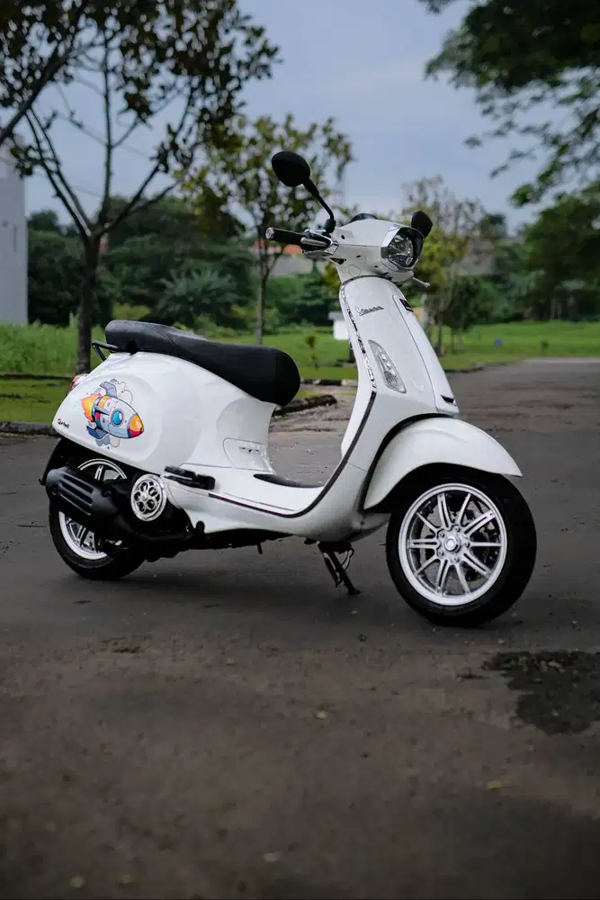 JUAL VESPA MATIC BEKAS/SECOND SPRINT 150 2023 MURAH BERGARANSI