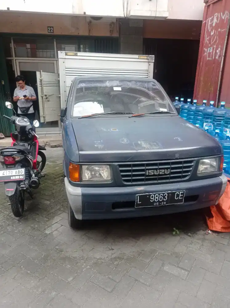 Jual cepat Isuzu panther box 2002