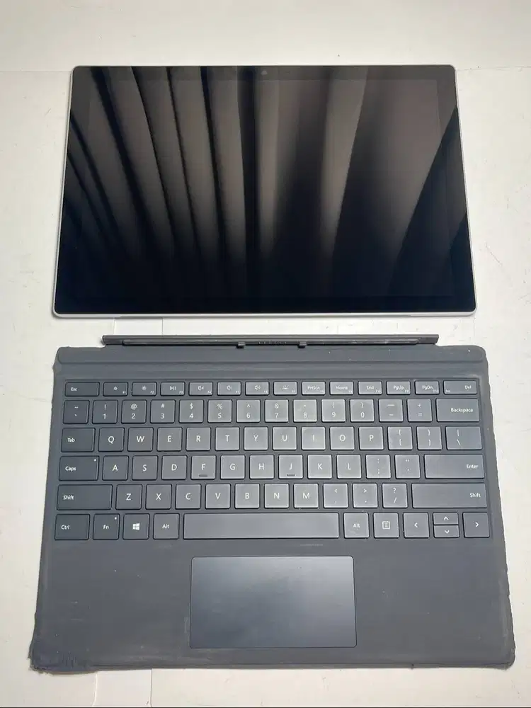 Gen 11 Microsoft Surface Pro 7+ Core i5-1135G7 2.40GHz 16GB RAM 256GB