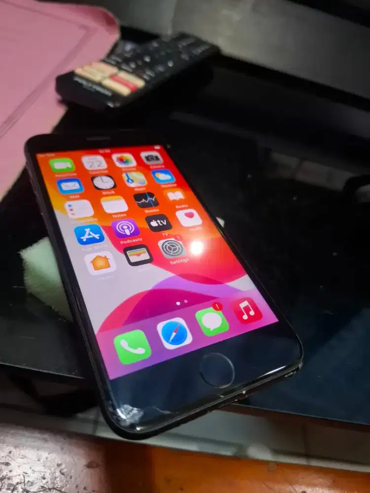 iPhone 7 128GB Box plus kabel casan