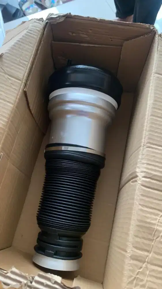 Balon Shock Depan Mercy S280 2002 Baru