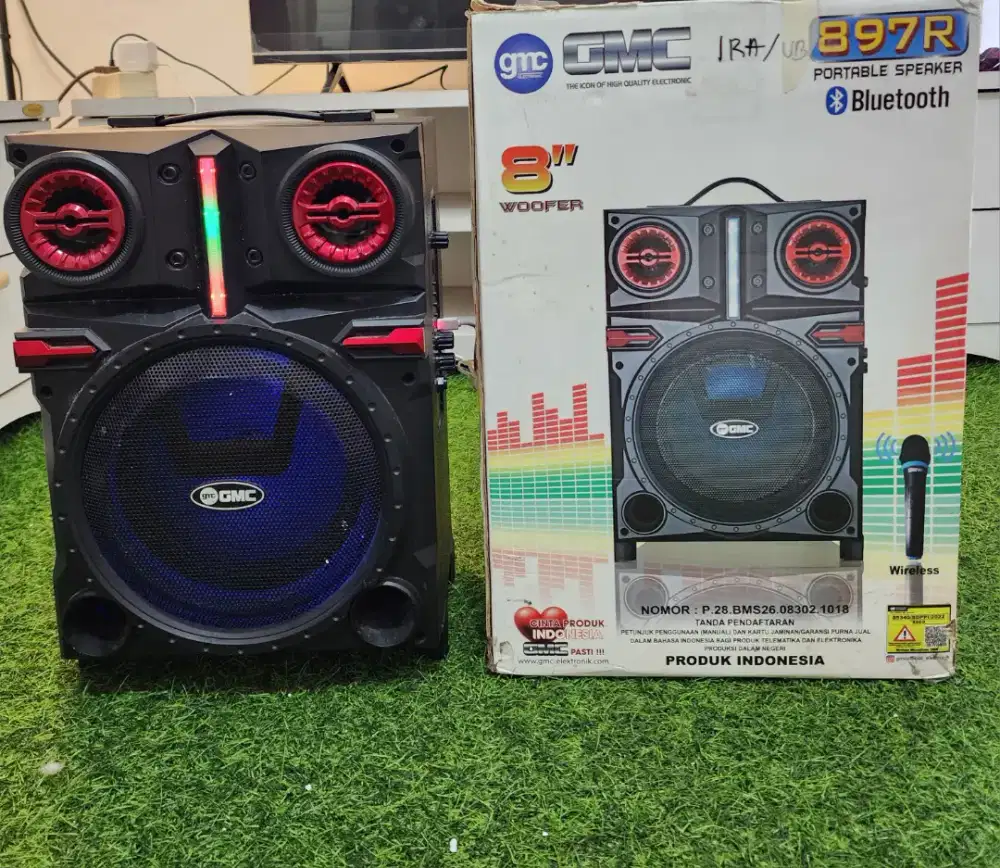 Speaker GMC 897R , masih like new , suara mantappp , lengkap dus