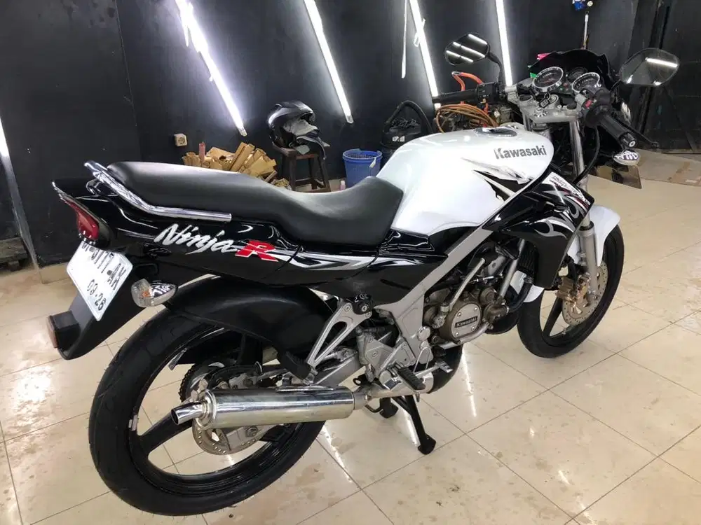 Kawasaki Ninja R 2012 Barong Asli Putih Tembus Faktur Pajak Hidup