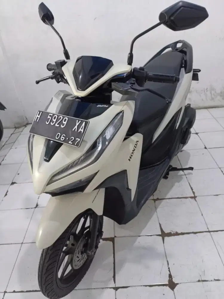vario 125 iss th 2022 putih dop