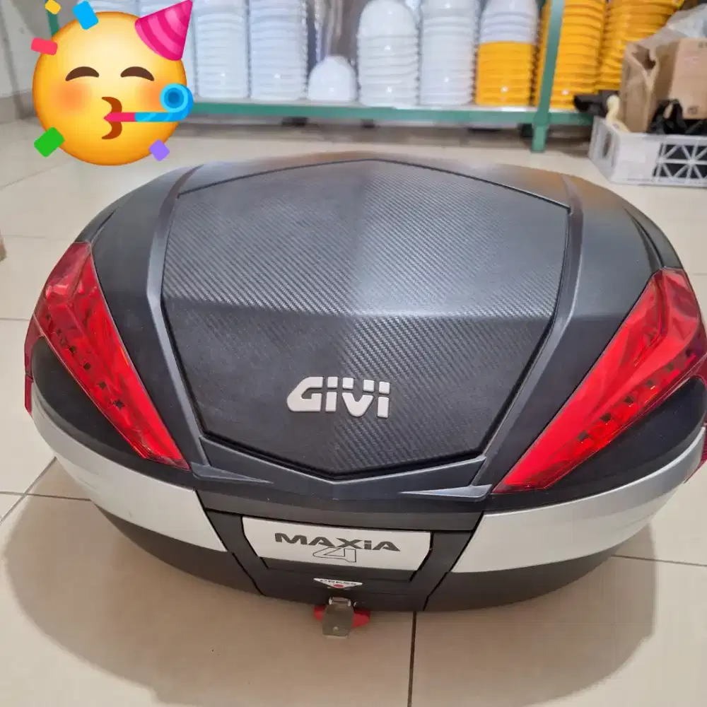 Givi Maxia 4 V56 Monokey Maxia4