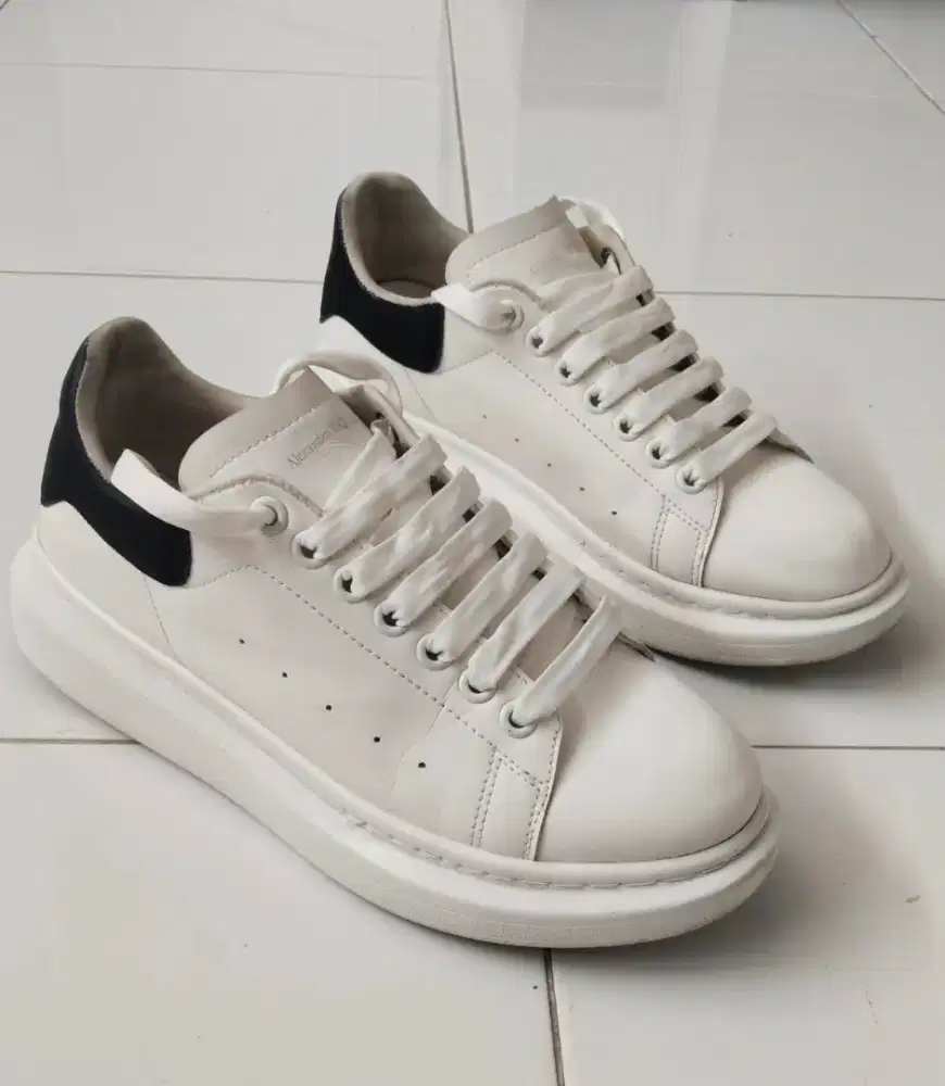 Flash Sale. Sepatu Alexander MC Queen.