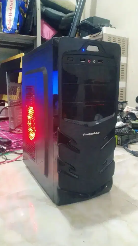 PC Gaming& Desain A8 7650K up to 3.8ghz ram 10gb ssd vga Radeon R7 2gb