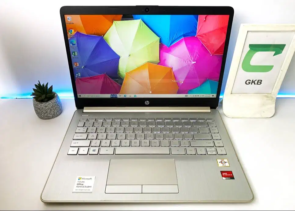 Laptop HP 14s Athlon Gold Ram 8gb Ssd 512gb Keyboard backlight VGA 2gb