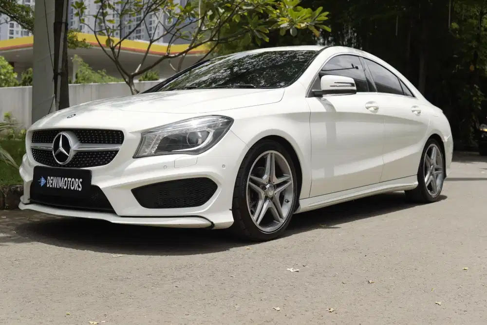Mercedes-Benz CLA200 AMG 2015