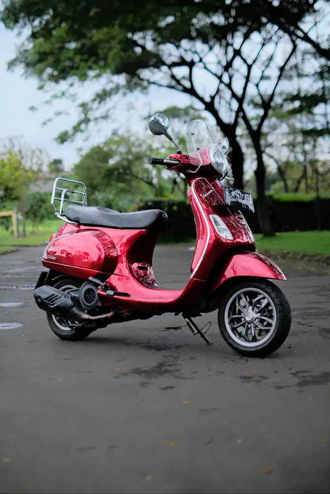 JUAL VESPA MATIC BEKAS/SECOND LX 125 IGET ABS 2021 MURAH BERGARANSI