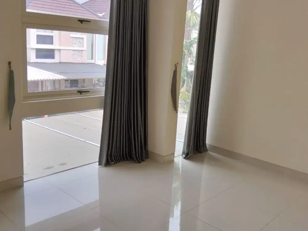 Rumah Siap Huni Grand Island Suvadiva Pakuwon City