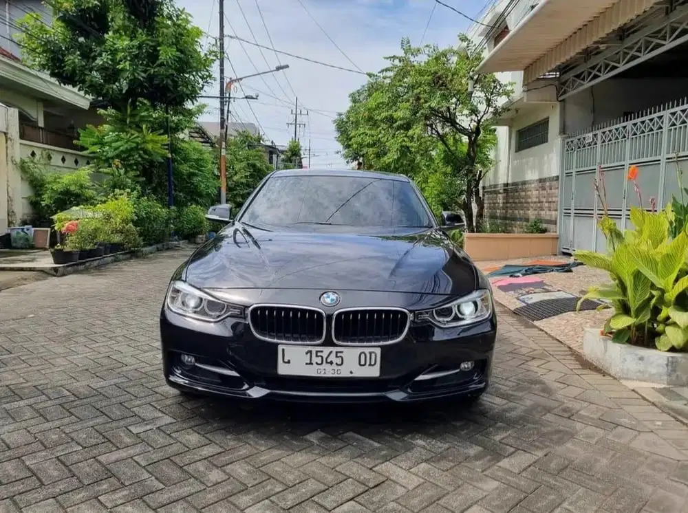 BMW 320i F30 SPORT 2.0 MATIC FACELIFT 2014 ORIAN ISTIMEWAH SURABAYA