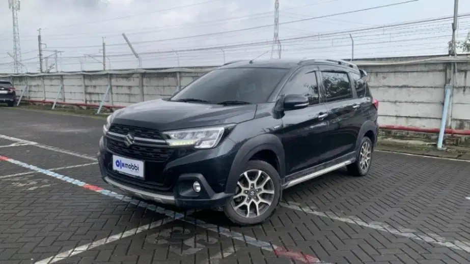 DP MURAH - Suzuki XL7 1.5 Alpha Bensin AT 2020 Hitam