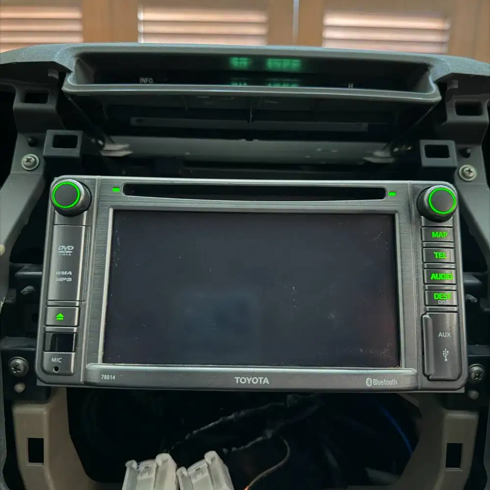 Head Unit Original Toyota Fortuner Tahun 2013 2015 Untuk Spare Parts