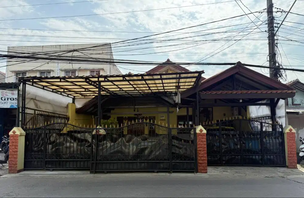 DIJUAL RUMAH LUAS DI PINGGIR JALAN