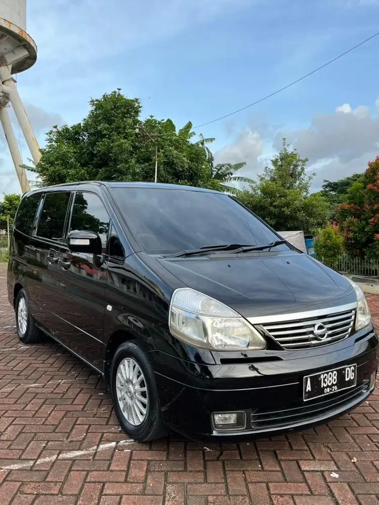 Jual serena c24 HWS 2011 matic
