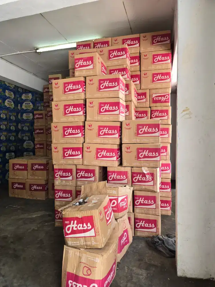 Dibutuhkan helper (kenek) kirim barang air kemasan