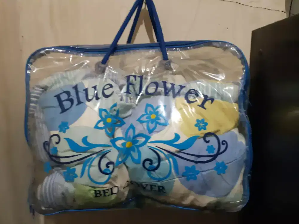 Bed  cover jarang d pakai hanya di simpan