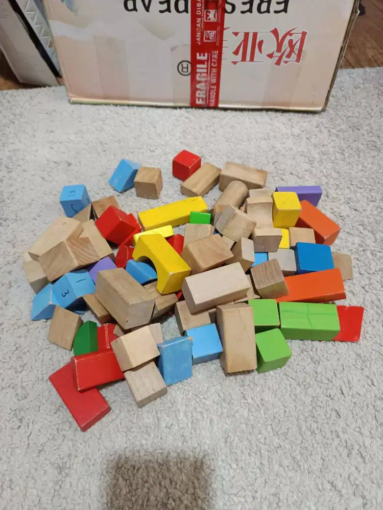 mainan balok kayu susun bangunan edukasi pola bentuk