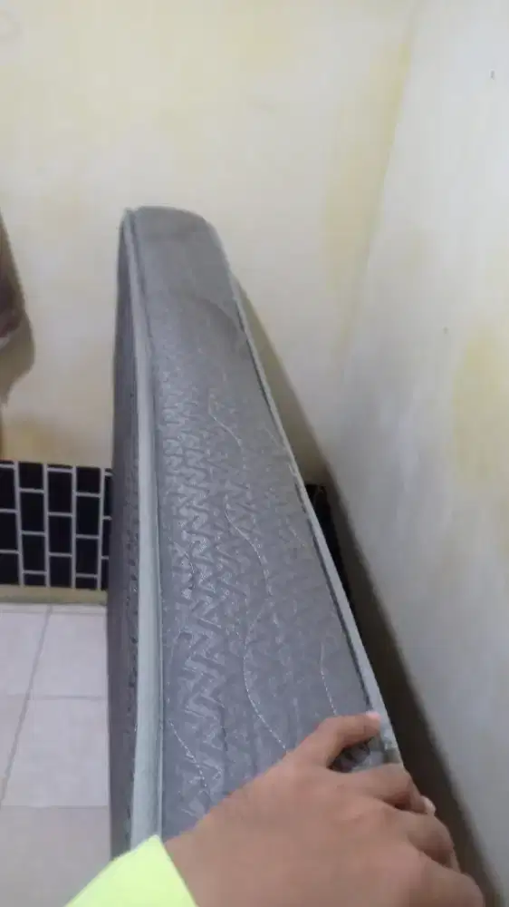 Kasur  busa tebal