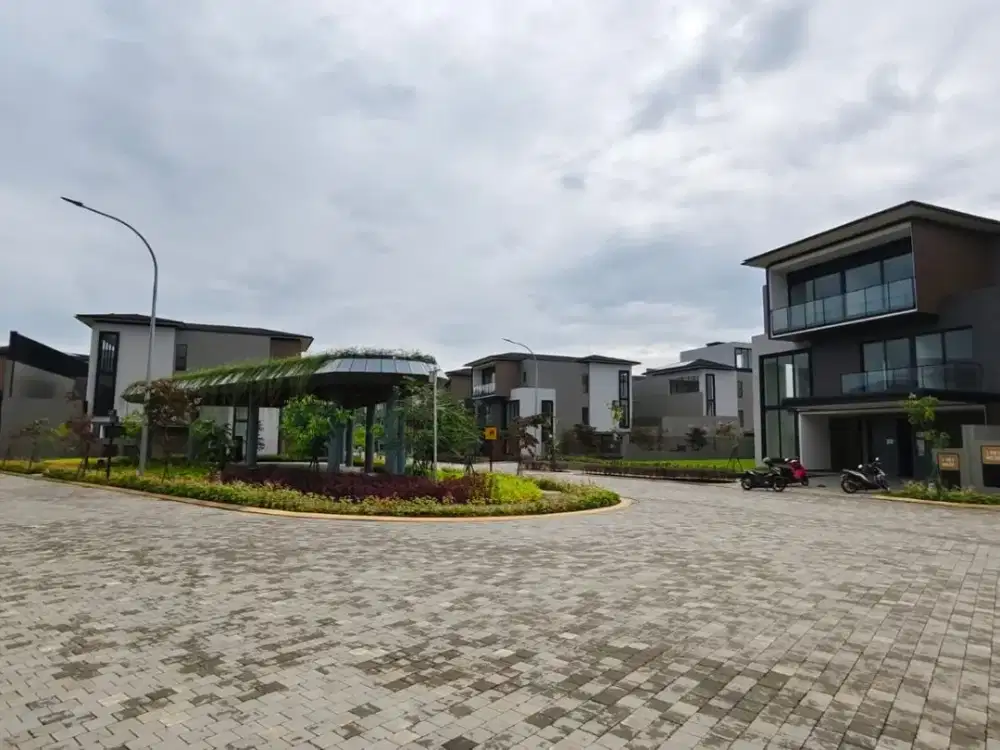 Rumah Mewah Ada Private Lift di Cluster Layton Nava Park BSD City