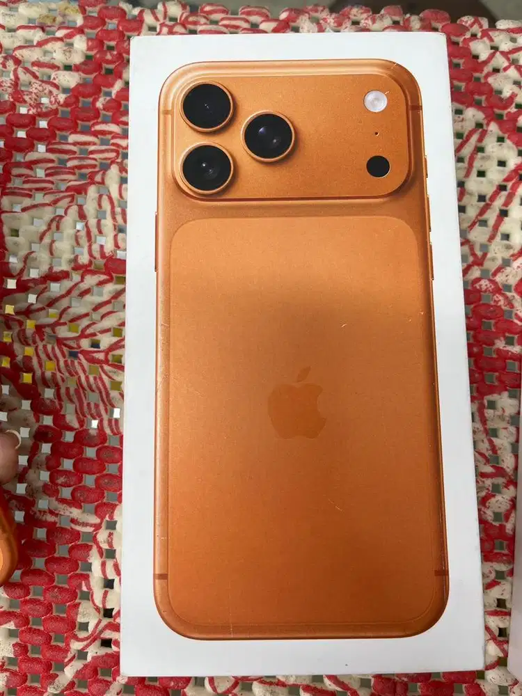 Iphone 17 promax orange 256