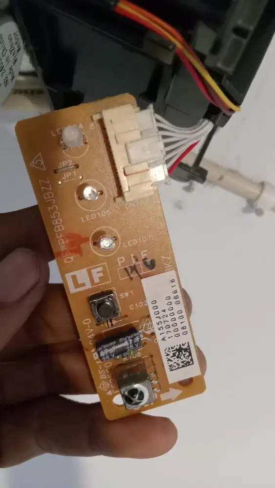 MENCARI JASA SERVIS AC sharp