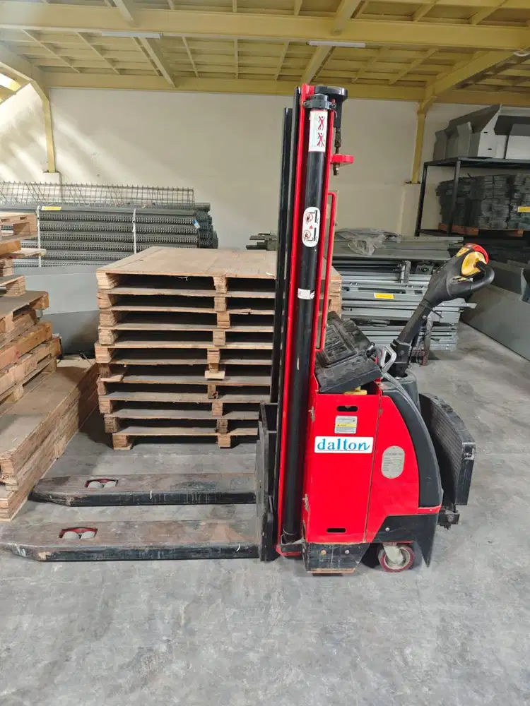 Hand Stacker Forklift Tangan Dalton 2 Ton 2000 Kg Listrik 2011