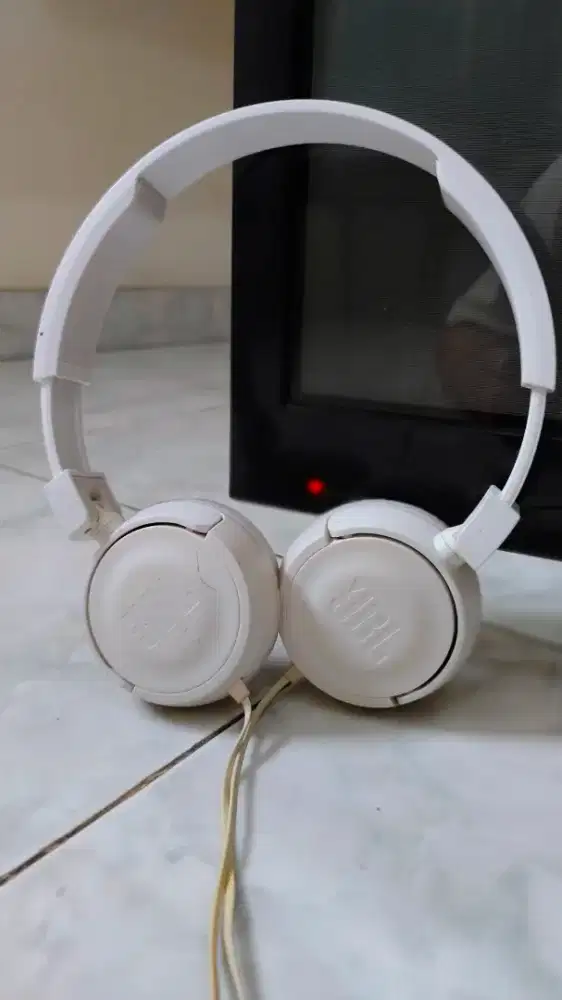 Headphone JBL T450
