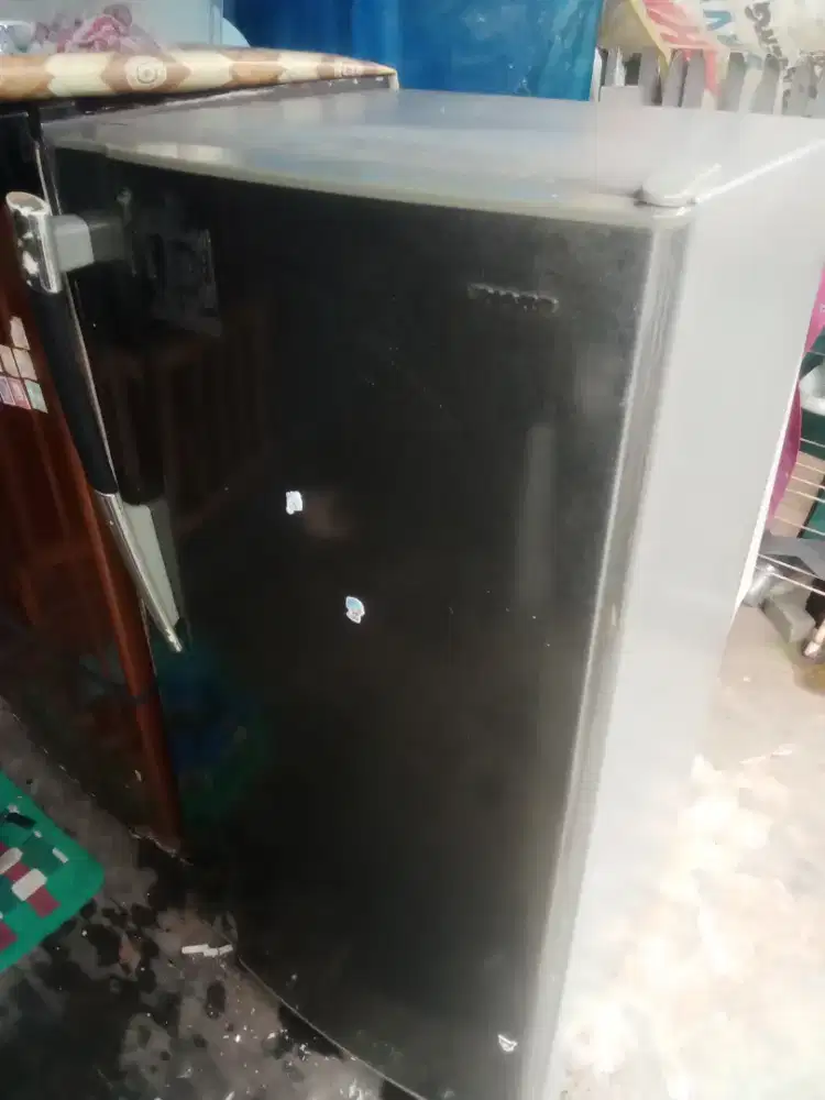 Kulkas Sharp Samurai 1 pintu