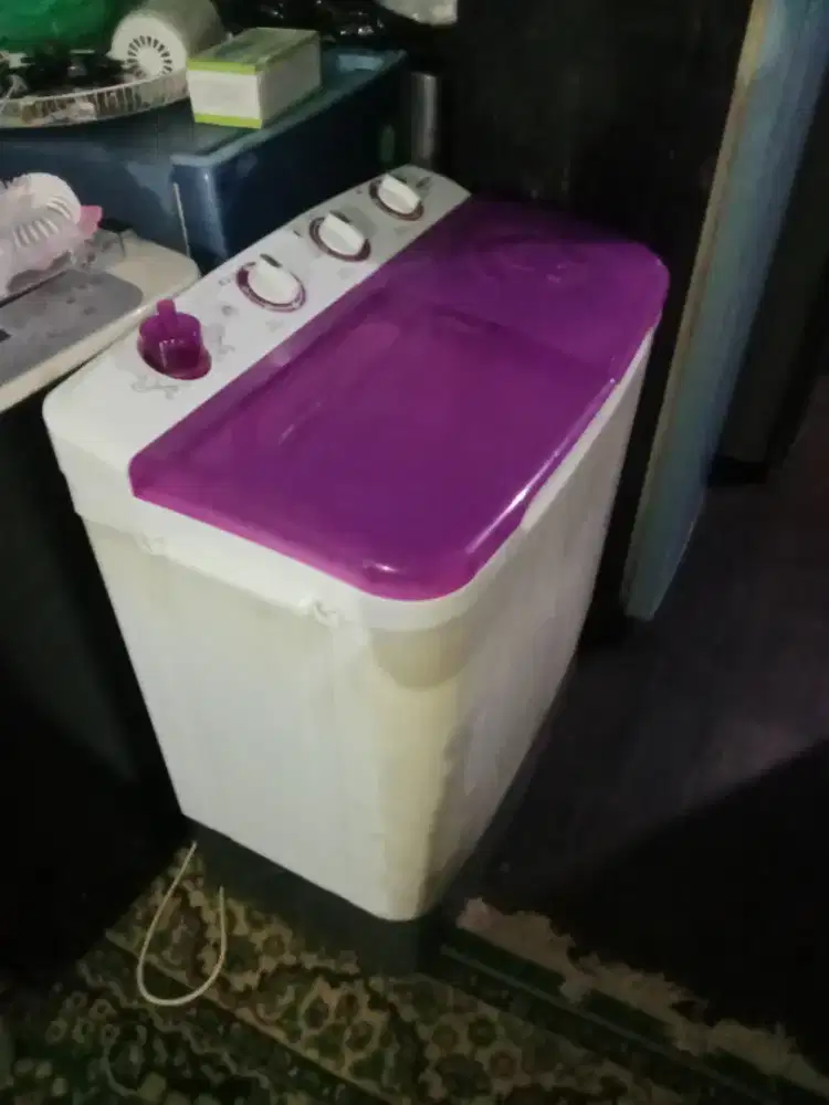 Mesin cuci Sanken 2 tabung 7,5kg