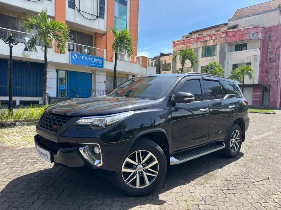 DP MURAH - Toyota Fortuner 2.5 G TRD Solar AT 2017 Hitam