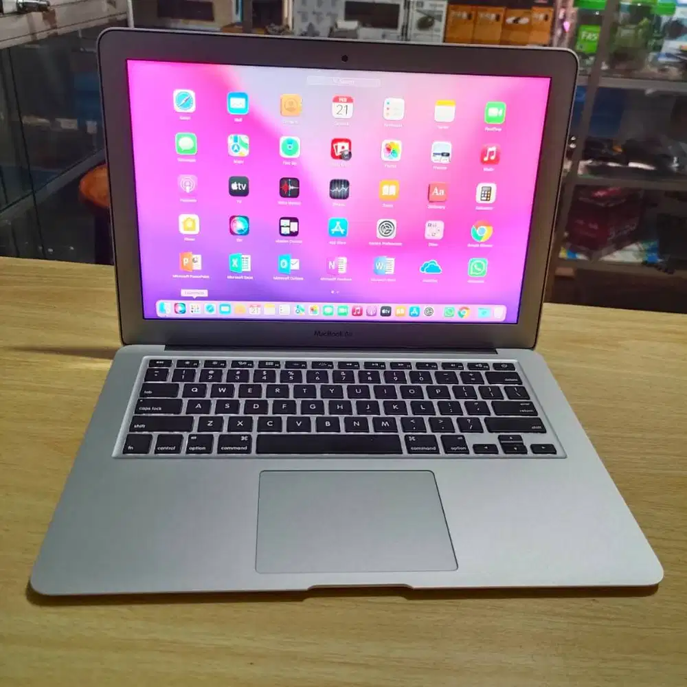 Apple Macbook Air Slim Mulus Siap Pakai 8/256 SSD