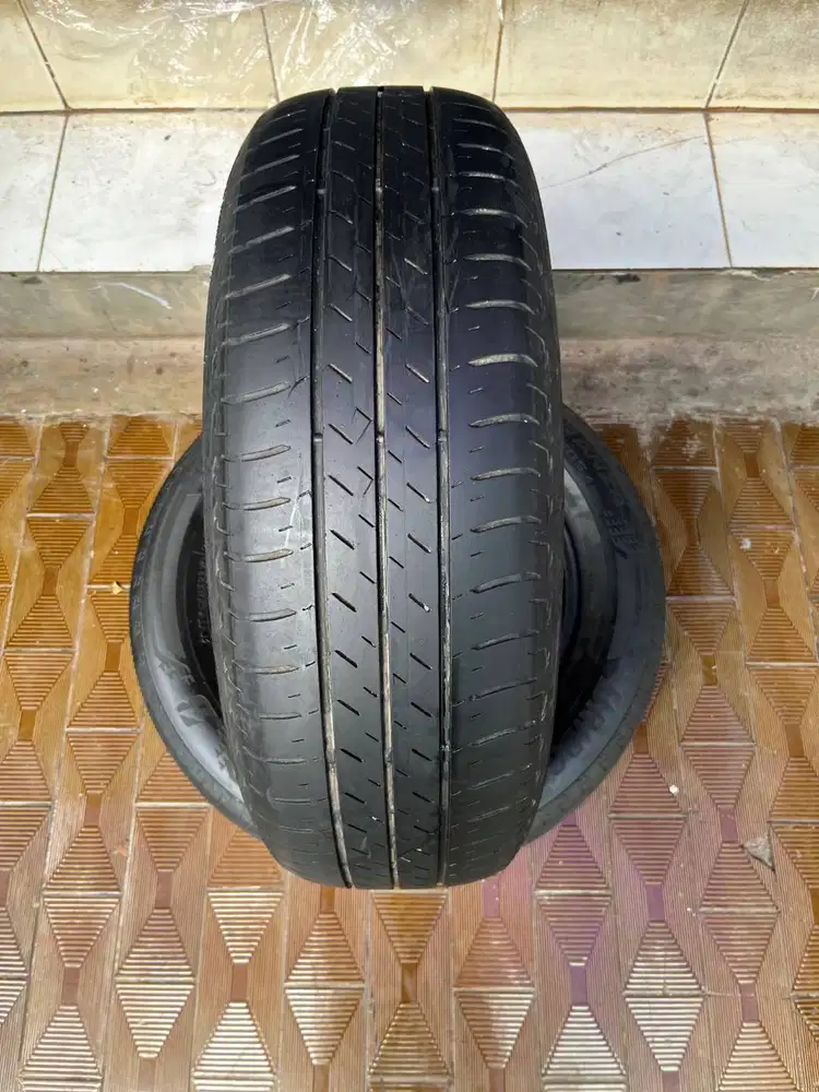 Ban Dunlop Enasave EC300 205 65 r16 1Pcs