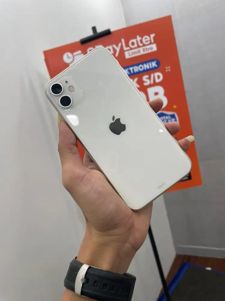 iPhone 11 white iBox