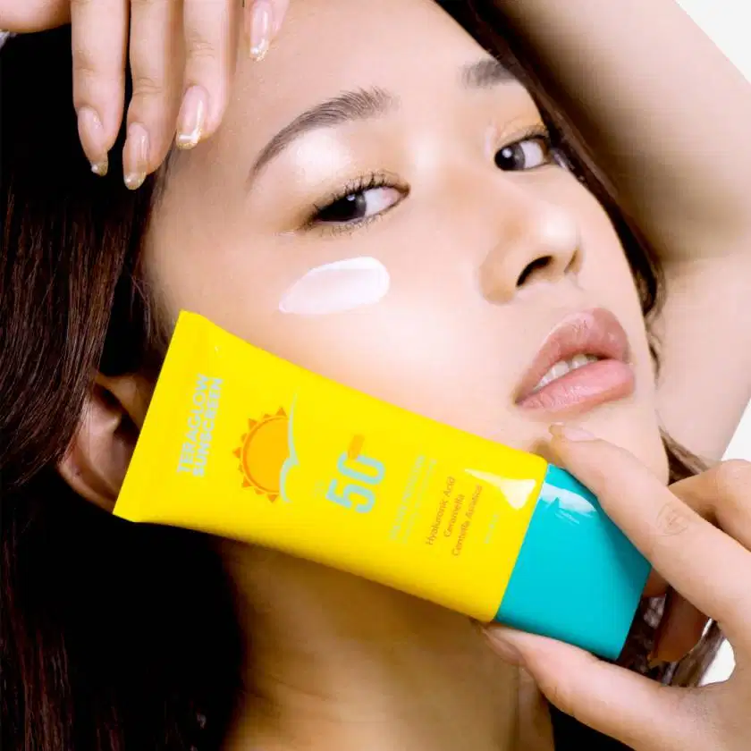 Teraglow Hybrid Sunscreen SPF 50 PA+++ | Perlindungan UVA/UVB 40ML